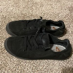 Bayshore III Canvas Slip-On Sneakers Black